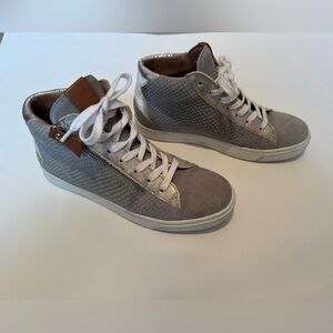 Steve Madden Women's Size 6 Sweeten Tennis Shoe Grey White Silver high tops